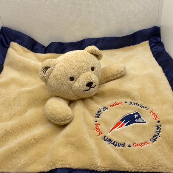 Baby Fanatic New England Patriots Bear Lovey Security Blanket Tan Navy Satin - Picture 1 of 10